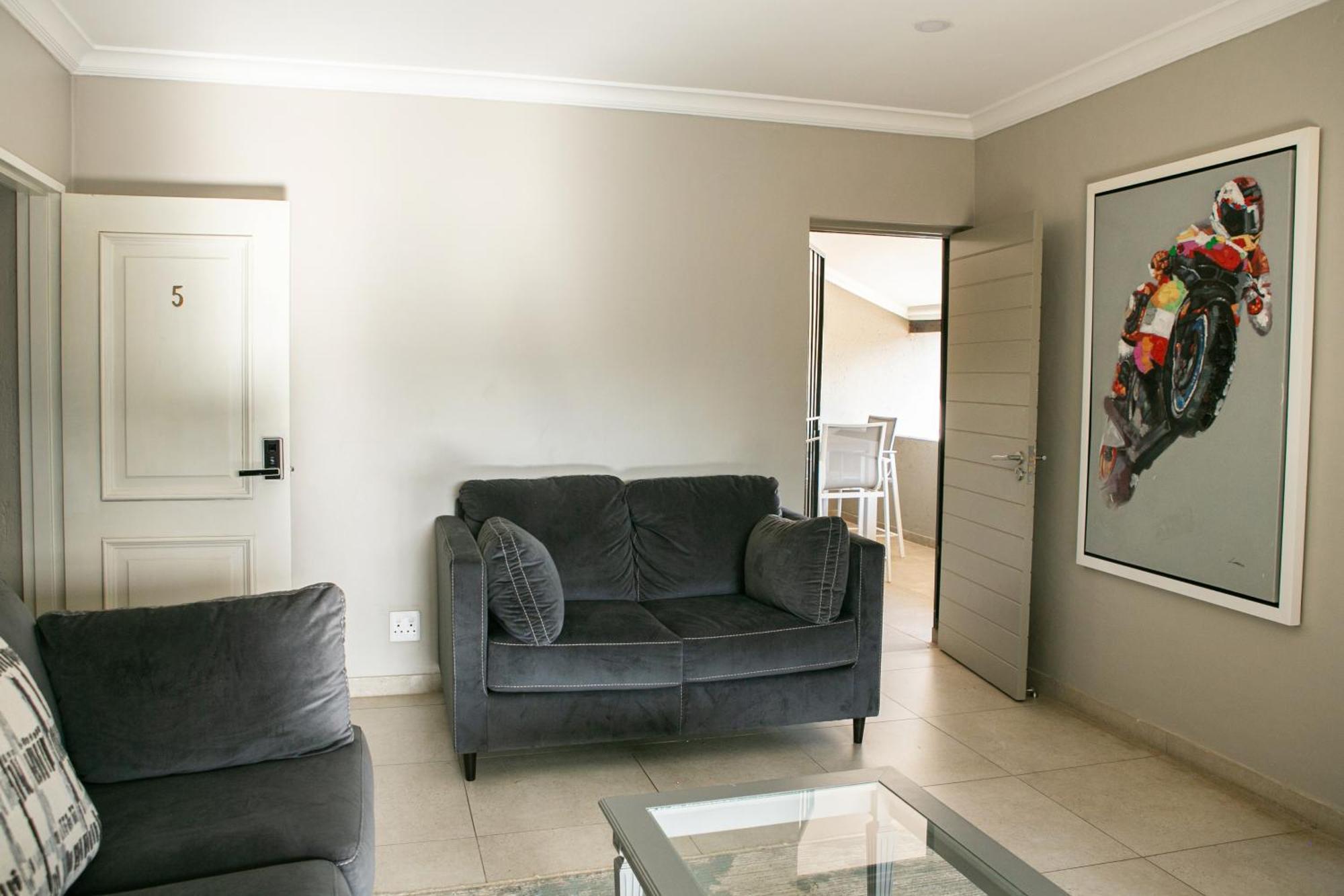 Fair Glen Hotel Kyalami ภายนอก รูปภาพ